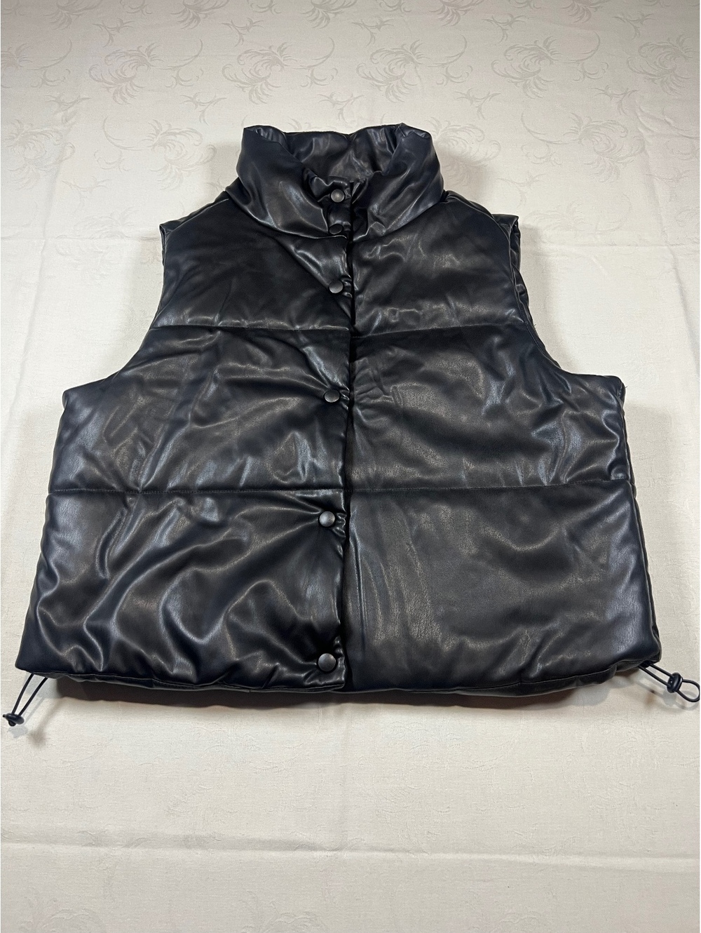 Almost Famous Black Faux Leather Puffer Beas